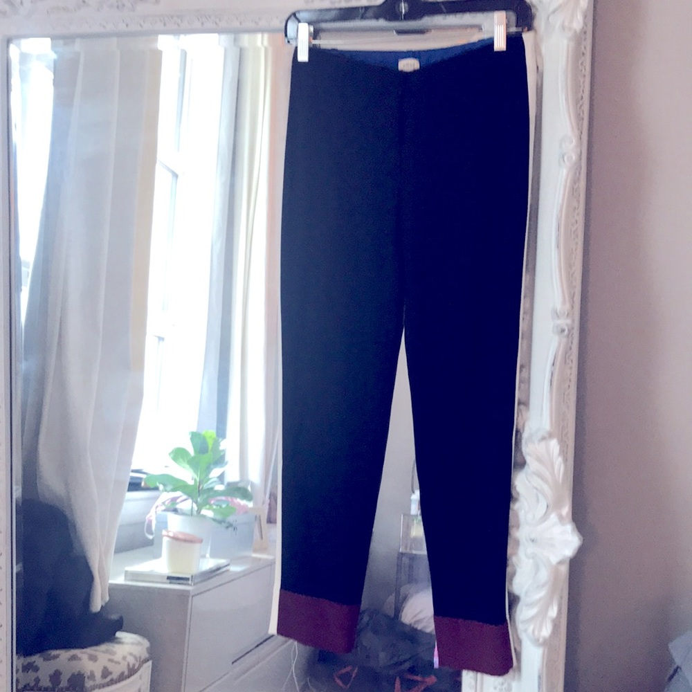 Aritzia brand(Wilfred) crepe crop pants